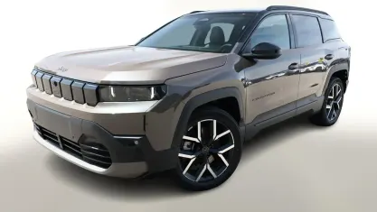 Neu Jeep Compass 156 kW (213 PS) 2026 Amazonia braun metallic / dach: SUV