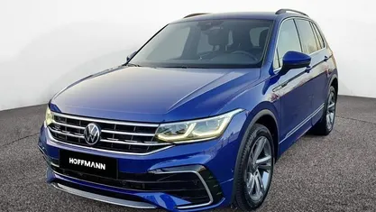 Gebraucht VW Tiguan R-line 150 PS (110 kW) 2022 Lapiz blue metallic SUV