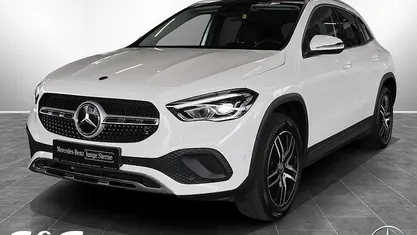 Gebraucht Mercedes GLA180 Progressive 136 PS (100 kW) 2021 Unilack polarweiß SUV