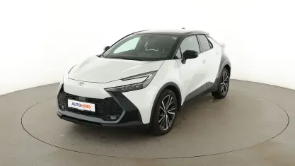 Używany Toyota C-HR Lounge 223 KM (164 kW) 2024 Biały SUV