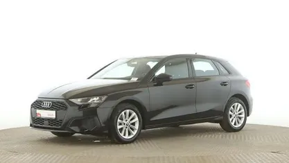 Gebraucht Audi A3 Basis 110 PS (80 kW) 2022 Brillantschwarz Limousine