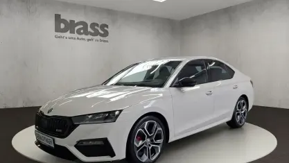 Gebraucht Skoda Octavia RS 200 PS (147 kW) 2023 Candyweiß Limousine