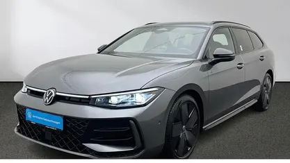 Gebraucht VW Passat R-line 193 PS (141 kW) 2025 Kombi