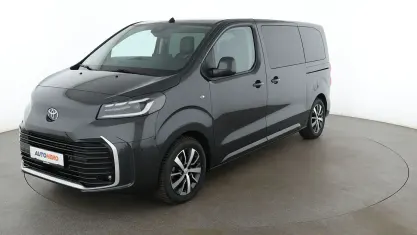 Gebraucht Toyota Proace Verso Lounge 177 PS (130 kW) 2025 Grau Kombi