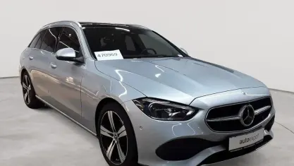 Gebraucht Mercedes C180 Avantgarde 170 PS (125 kW) 2022 Hightechsilber metallic Kombi