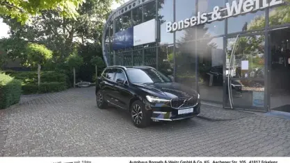 Gebraucht Volvo XC60 Plus 197 PS (144 kW) 2023 Schwarz metallic SUV