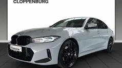 Grau Gebraucht 2024 BMW 330 M Sport Limousine | 45.480 € (Fairer Preis)
