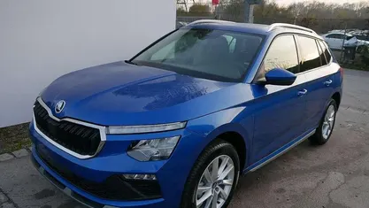 Raceblau metallic Neu 2025 Skoda Kamiq SUV | 29.890 € (Fairer Preis)