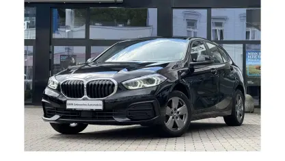 Gebraucht BMW 118 Advantage 140 PS (102 kW) 2023 Schwarz Limousine