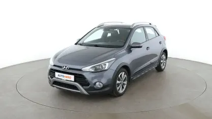 Gebraucht Hyundai i20 Active 101 PS (74 kW) 2018 Grau Kleinwagen