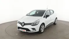 Weiß Gebraucht 2018 Renault Clio IV LIMITED Limousine | 9.530 € (Fairer Preis)