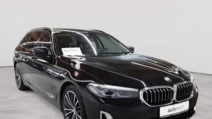 Gebraucht BMW 530 Luxury Line 252 PS (185 kW) 2022 Schwarz uni Kombi