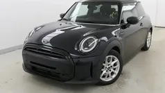 Enigmatic black metallic (schwarz) Gebraucht 2023 Mini Cooper Kleinwagen | 26.800 € (Fairer Preis)