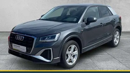Grau Gebraucht 2024 Audi Q2 S-Line SUV | 24.490 € (Fairer Preis)