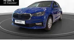 Blau Neu 2025 Skoda Fabia Essence Limousine | 17.990 € (Guter Preis)