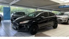Schwarz Gebraucht 2014 Ford Fiesta Trend Limousine | 7.279 €