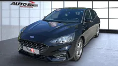 Obsidianschwarz (schwarz) Gebraucht 2021 Ford Focus ST-Line X Limousine | 22.990 € (Guter Preis)