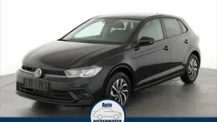 Deep black perleffekt Gebraucht 2024 VW Polo Life Kleinwagen | 22.575 € (Fairer Preis)
