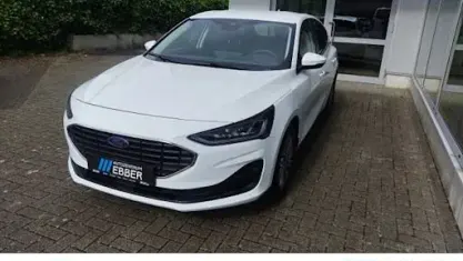Gebraucht Ford Focus Titanium 125 PS (91 kW) 2023 Weiss Limousine