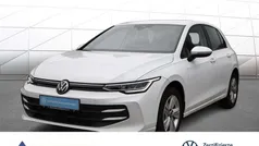 Gebraucht 2024 VW Golf VIII Life Limousine | 24.449 € (Fairer Preis)