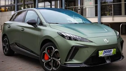 Grün Gebraucht 2023 MG MG4 EV Kleinwagen | 29.990 € (Fairer Preis)