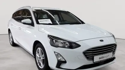 Gebraucht Ford Focus Cool & Connect 120 PS (88 kW) 2021 Frostweiß Kombi