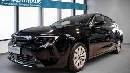 Gebraucht Opel Astra Business Elegance 131 PS (96 kW) 2024 Schwarz Kombi