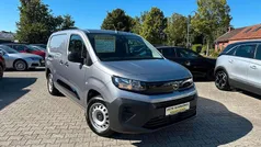 Grau Gebraucht 2024 Opel Combo Van / Kleinbus | 19.950 € (Fairer Preis)