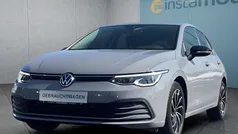 Grau Gebraucht 2021 VW Golf VIII Kleinwagen | 20.649 € (Fairer Preis)
