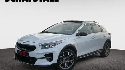 Weiß Gebraucht 2021 Kia XCeed Spirit SUV | 19.479 € (Fairer Preis)