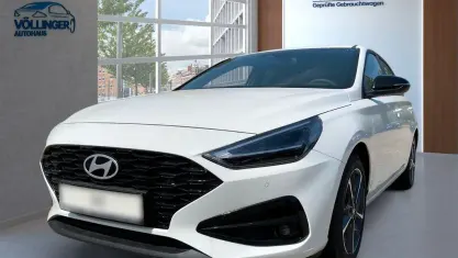 Gebraucht Hyundai i30 Advantage 115 PS (84 kW) 2025 Weiß Limousine