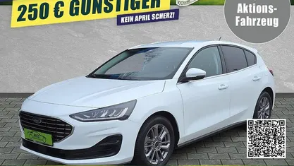 Gebraucht Ford Focus Titanium 125 PS (91 kW) 2024 Frostweiß Limousine