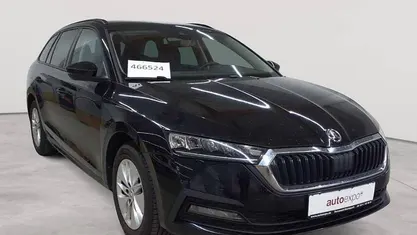 Gebraucht Skoda Octavia Ambition 150 PS (110 kW) 2021 Blackmagic perleffekt Kombi
