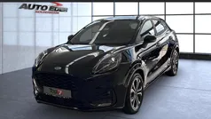Obsidianschwarz (metallic) Gebraucht 2024 Ford Puma ST-Line SUV | 26.990 € (Fairer Preis)