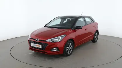 Gebraucht Hyundai i20 Trend 84 PS (61 kW) 2019 Rot Kleinwagen