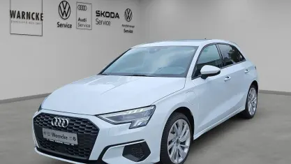 Gebraucht Audi A3 Sportback e-tron Design 204 PS (150 kW) 2020 Gletscherweiß metallic Kleinwagen