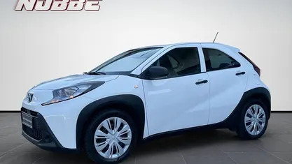 Gebraucht Toyota Aygo X 72 PS (52 kW) 2022 Schneeweiß SUV