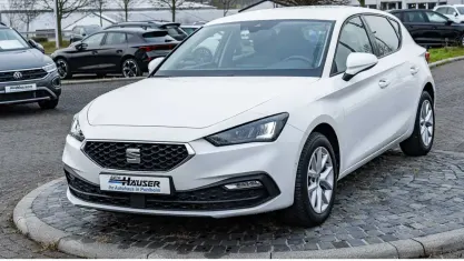 Gebraucht Seat Leon Style 110 PS (80 kW) 2023 Weiss Limousine
