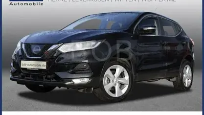 Gebraucht Nissan Qashqai Acenta 140 PS (102 kW) 2017 Schwarz SUV