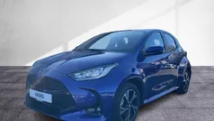 Juniper blue Gebraucht 2024 Toyota Yaris Hybrid Comfort Limousine | 22.990 € (Fairer Preis)