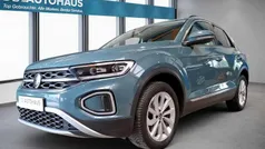 Blau Gebraucht 2023 VW T-Roc Style SUV | 24.550 € (Guter Preis)