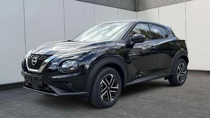 Black metallic Neu 2025 Nissan Juke N-Connecta SUV | 23.090 € (Guter Preis)