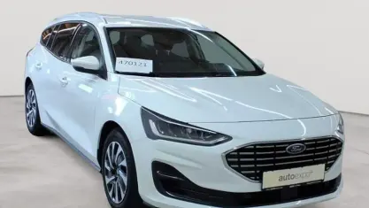 Gebraucht Ford Focus Titanium 116 PS (85 kW) 2025 Frozen white Kombi