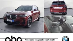 Rot Gebraucht 2022 BMW iX3 M Sport SUV | 40.860 € (Fairer Preis)