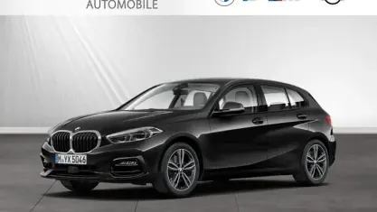 Gebraucht BMW 118 Sport Line 136 PS (100 kW) 2022 Blacksapphire metallic Limousine