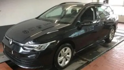 Gebraucht VW Golf VIII 116 PS (85 kW) 2022 Schwarz Kombi