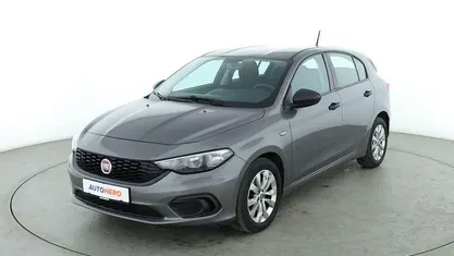 Grau Gebraucht 2019 Fiat Tipo Street Limousine | 11.200 € (Fairer Preis)