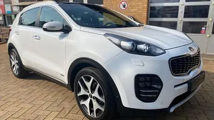 Weiß Gebraucht 2016 Kia Sportage GT-Line SUV | 15.990 € (Fairer Preis)