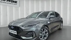 Magnetic metallic Gebraucht 2024 Ford Focus ST-Line X Limousine | 26.330 € (Fairer Preis)