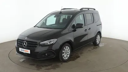 Schwarz Gebraucht 2022 Mercedes Citan 113 Kombi | 21.320 € (Fairer Preis)